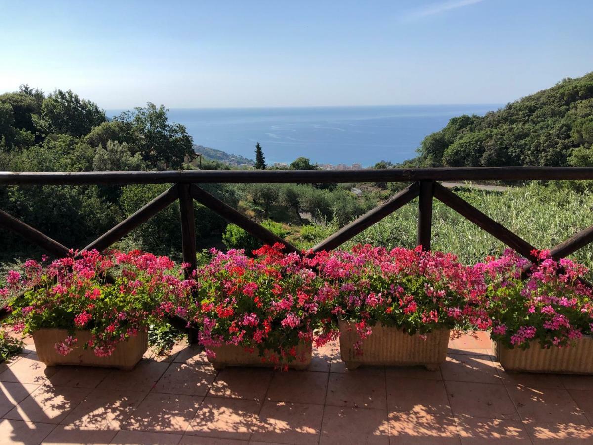 Terrazza San Bernardino Apartment Finale Ligure Exterior photo